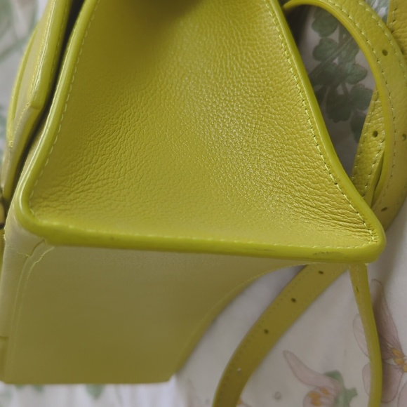 Balenciaga yellow small bag like new - Picture 9 of 10